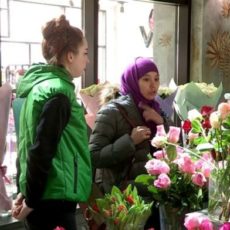 Сколько стоят цветы в Шымкенте накануне праздника 8 Марта