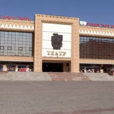 Русский драмтеатр приостановил работу до 15 апреля
