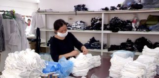 Одна медицинская маска в Шымкенте шьется за 3 минуты