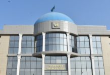 Экс-работница ЦОНа обманула жителей Шымкента почти на 200 млн тенге городской суд