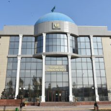 Экс-работница ЦОНа обманула жителей Шымкента почти на 200 млн тенге городской суд