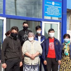 Заблудившихся грибников нашли в 30 км от поселка в Туркестанской области