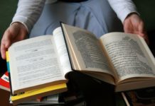 Житель Туркестанской области оштрафован за хранение запрещенных религиозных материалов Религиозная литература