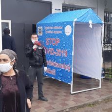 В учреждениях Тюлькубасского района устанавливают дезинфицирующие кабины Тюлькубас