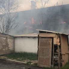 Сгоревший дом в Туркестане начали восстанавливать Пожар в жилом доме в Туркестане