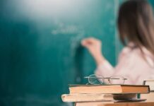 Как отреагировали шымкентцы на изменения учебной программы