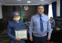 За активную гражданскую позицию наградили волонтеров в Туркестанской области волонтер