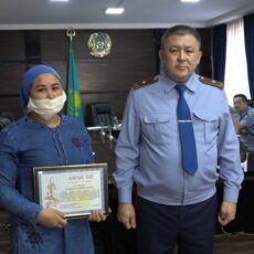 За активную гражданскую позицию наградили волонтеров в Туркестанской области волонтер