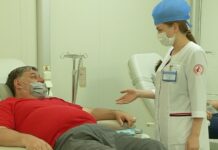 Творческая группа «Туркистан» сдает кровь для нуждающихся донор кровь