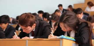 Заболевшие коронавирусом выпускники тоже будут сдавать ЕНТ