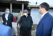 Умирзак Шукеев: Подтопленные в Ленгере дома будут полностью отремонтированы Умиразк Шукеев Ленгер