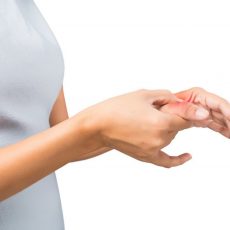 Акупрессура: избавьтесь от стресса и головной боли всего за 1 минуту