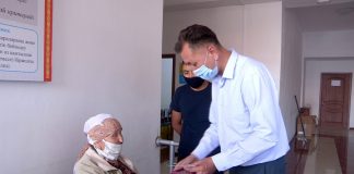 К 75-летию Победы шымкентским ветеранам войны вручили юбилейные медали