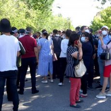 Аким Шымкента медикам про не полученную надбавку: Мы разберемся в ситуации