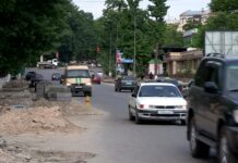 В Шымкенте расширяют дорогу по улице Туркестанская