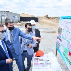 Большая автостоянка появится на территории аэропорта Шымкент Мурат Айтенов