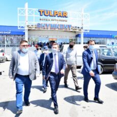 Аким Шымкента проверил противопожарное состояние рынков Мурат Айтенов