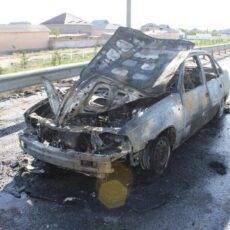 В Туркестане на трассе загорелся автомобиль пожар авто