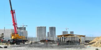 В этом году в Туркестане обеспечат жильем 2430 семей стройка Туркестан