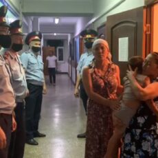 Шымкентские полицейские вернули потерявшегося ребенка нашли ребенка