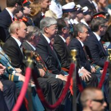 Президент Казахстана принял участие в параде Победы в Москве Токаев в Москве