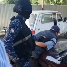 В Туркестанской области задержали крупную банду вооруженных браконьеров задержание