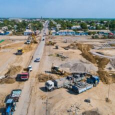 В Мырзакенте строят линейный парк и обустраивают скверы сквер