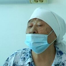 90-летняя жительница Шымкента выздоровела от пневмонии
