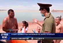 Несмотря на запрет, шымкентцы купаются в Бадамском водохранилище