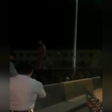 Женщину от суицида спасли полицейские Шымкента попытка суицида