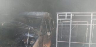 В Шымкенте по улице Кастеева сгорел гараж и «Газель» пожар