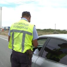Водители пытались подкупить полицейских Туркестанской области полиция
