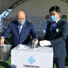 Туркестан: В регионе появится крупное швейное производство Умирзак Шукеев
