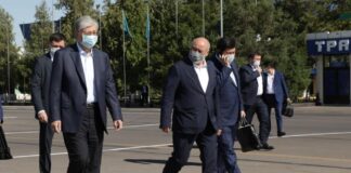 Президент прибыл в Туркестанскую область Токаев