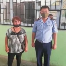 Жительница Келеса поблагодарила полицейского за задержание сбившего ее водителя пострадавшая