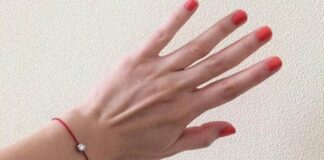 Магия красной нити: зачем её носят на запястье нить