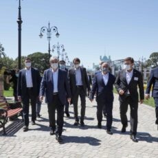 Президент посетил железнодорожный вокзал Арыси Токаев