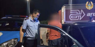 Пакет с наркотиками обнаружен в автомобиле жителя Шымкента наркотики в машине