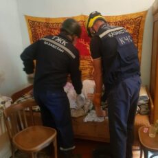 Спасатели Шымкента оказали помощь пожилой женщине спасатели