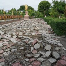 Стоимость проекта реконструкции сквера «Шәмші әлемі» — 207,0 млн тенге аллея