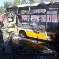 В Шымкенте полностью сгорел пассажирский автобус пожар автобус