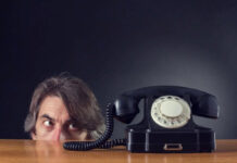 «Оставайтесь на линии. Ваш звонок очень важен для нас…» звонок