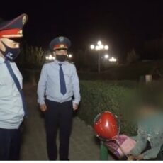 Родителей наказали за то, что дети торговали шарами и цветами полиция шары