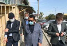 Замакима Шымкента Маулен Айманбетов проверил рынок «Коктем»