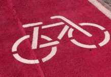 Скандал с велодорожками: строители объяснили назначение космических сумм