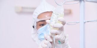 Не занимайтесь самолечением: Вызывайте специалистов врач больница