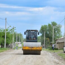 Шымкент: На 112 км дорог проложат щебень