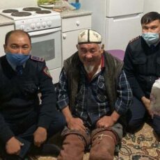 В Арыси полицейские помогли одинокому инвалиду полиция