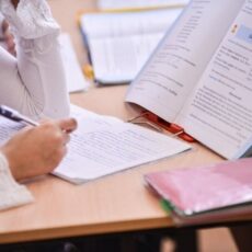 В Казахстане усилят профилактику правонарушений среди школьников школьники