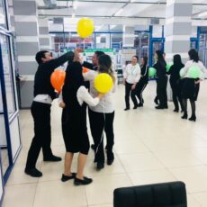 Психологи помогают сотрудникам ЦОНов Шымкента